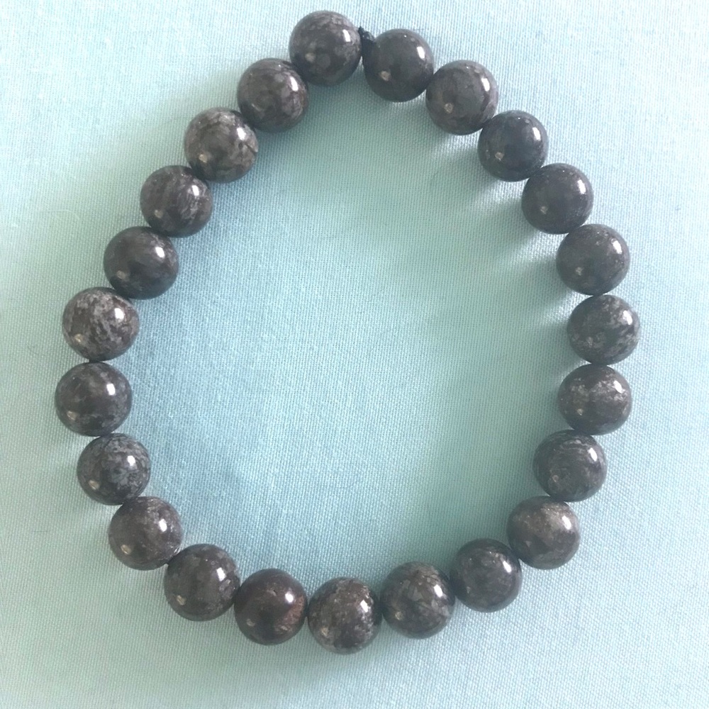 Red Snowflake Obsidian bracelet - Picture 2 of 3